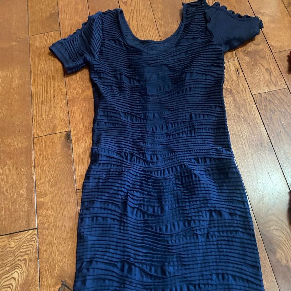 New - Picture 2 of 2